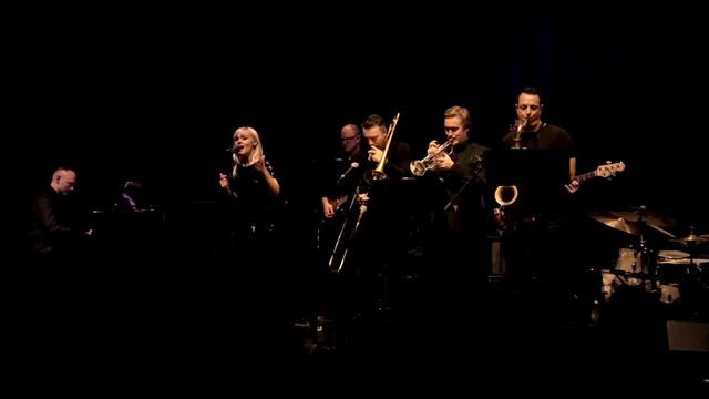 Kelly Everitt   Soul & Motown - QUINN ARTISTES смотреть онлайн