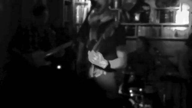 The Hints - Waste Of Time (Live) смотреть онлайн