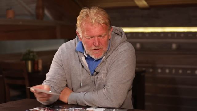 Robert Prosinečki ekskluzivno za Sportal: Bordo odela i bele čarape - bili smo hit u Bariju смотреть онлайн