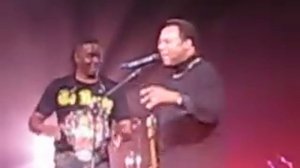 George Benson sings with Earth, Wind and Fire!