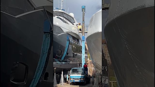 КАК ПОЛИРУЮТ ЯХТЫ #лодка #shorts #boat #yacht #яхта #катер #яхтклуб #топ #рыбалка #fishing