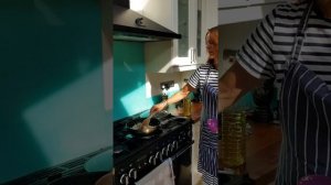 Age UK Richmond - Man with a Pan, cook healthy with Mary!