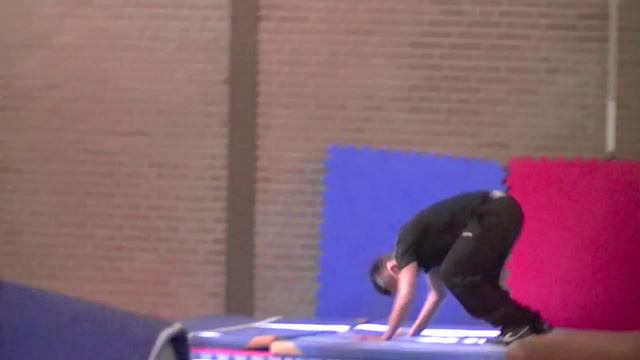 Teyler College Haarlem, klas 4T LO2 sluit freerunning af смотреть онлайн