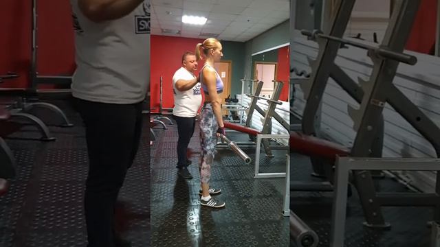 Частые ошибки при выполнении упражнений в тренажёрном зале. Тренер Влад Брославский смотреть онлайн