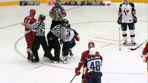 KHL Fight: Gillies - Stajnoch / Бой КХЛ: Гиллис - Штайнох