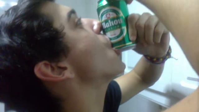 Cómo beber una turbolata, by Nordin Hoffman смотреть онлайн