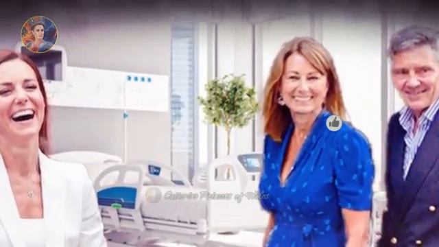 Carole and Michael SPOTTED COMFORTING Their Daughter after Catherine's Cancer Announcement смотреть онлайн