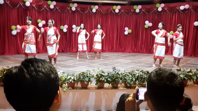 An Adivasi Dance смотреть онлайн