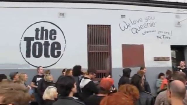 The Tote Protest Rally 17/1/10 John Perring смотреть онлайн