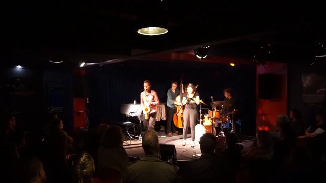 Shannon Barnett Quartett  Chasing The Second  feat. Stefan Karl Schmid David Helm  Fabian Arend