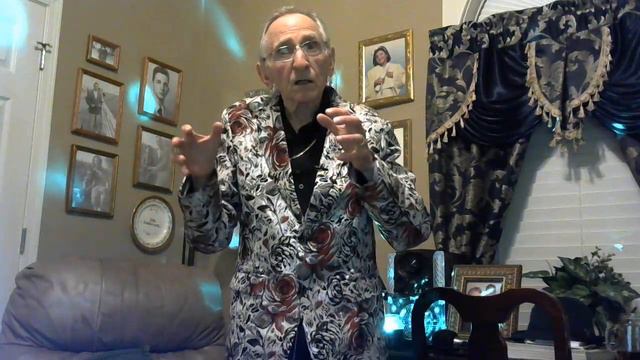 Love Me With All Your Heart смотреть онлайн