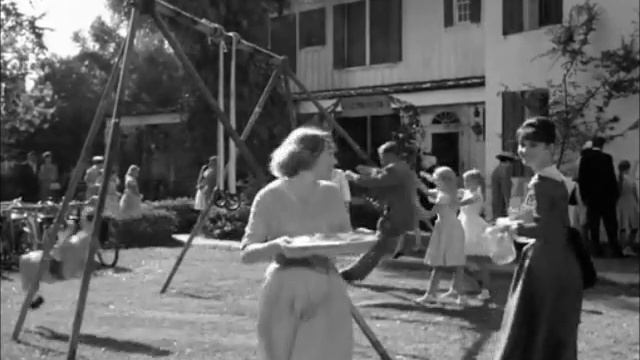 The Children's Hour - The Journey смотреть онлайн