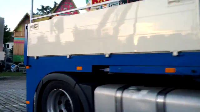 Volksfest Straubing - noch im Aufbau смотреть онлайн