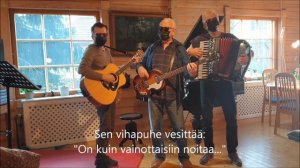 Valheuutisten ammattilainen (Naamiohuvittajat / Ilkka Aaltonen)