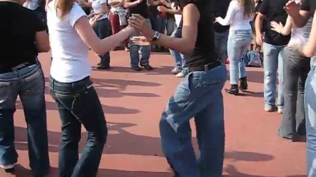 Rueda de Casino en El Tibidabo Barcelona (Evelyn La Negra) смотреть онлайн