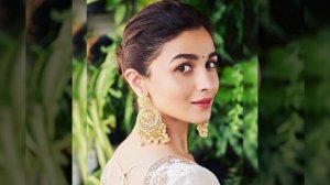 Hooded Eyes Beauty Alia Bhatt Daily Life Hair style