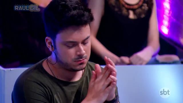 LARA CASTRO CANTA "HURT | JOVENS TALENTOS 2018 | RAUL GIL смотреть онлайн