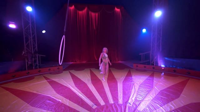 Sydney Wilson: Lyra in La Mano Roja смотреть онлайн