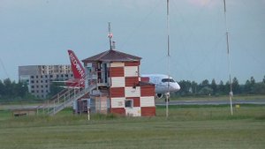 Суперджет Красных крыльев отправляет в полёт