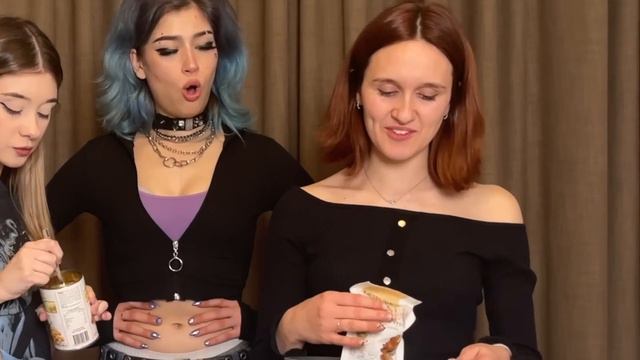 ЯДЕМ ХРАНИ В АЗБУЧЕН РЕД ft. Linsho смотреть онлайн