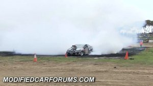 Peter Grey Demo Burnout at The Ultimate Burnout Challenge 2011