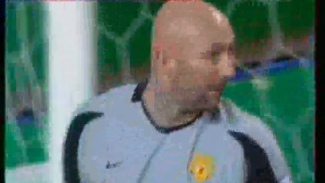 Fabien Barthez - The best goalkeeper in the world Great Saves смотреть онлайн