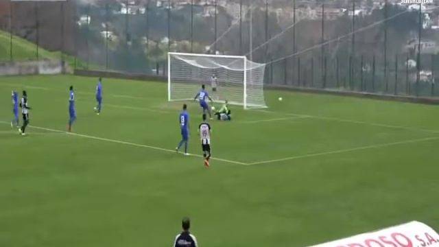 TALL & POWERFUL STRIKER смотреть онлайн