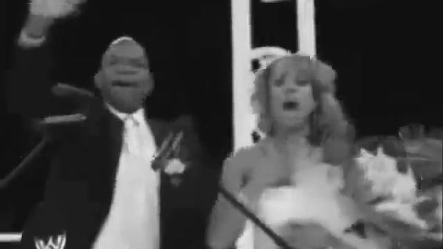 Teddy And Kristal MV смотреть онлайн