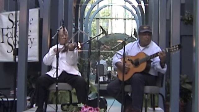 Juan and Neyo in Seattle Son Tocame Si Puedes смотреть онлайн