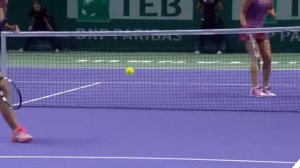 Victoria Azarenka vs Sara Errani | 2013 TEB BNP Paribas WTA Championships- Istanbul Highlights