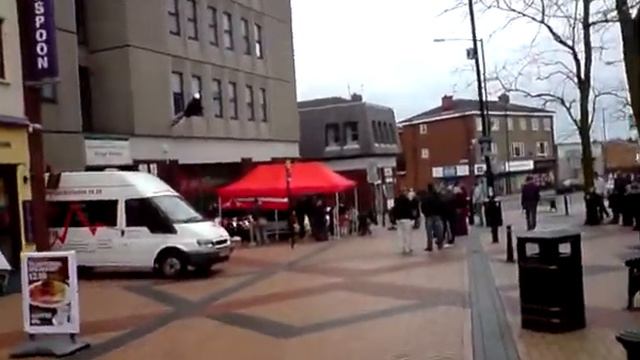 Abseiling from the Kings House смотреть онлайн