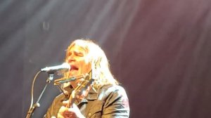 Mike Peters of The Alarm - "Sixty Eight Guns" (Gramercy Theatre | 2-19-22)