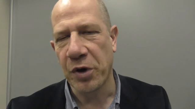 Schepen Tom Balthazar prijst de volkstuintjes in Nieuw Gent смотреть онлайн