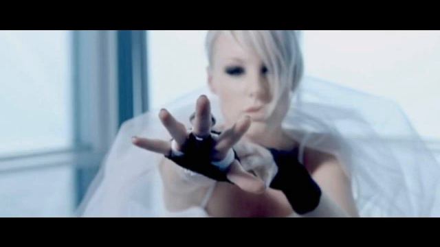 Emma Hewitt - Waiting  Male Version 