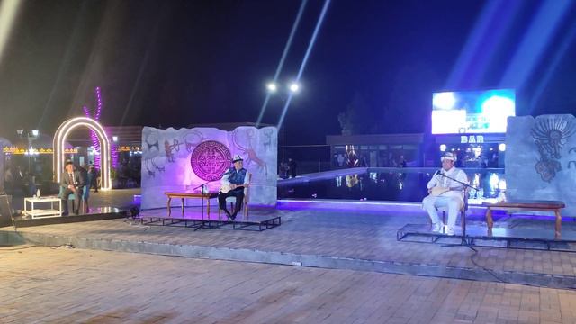 Ошто Айтыш башталды. "Санжыра" этно борборунда ачык асманда смотреть онлайн