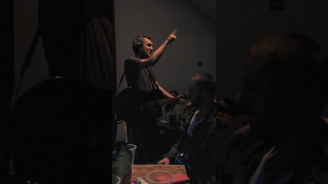 rafa pons un poco idiota en Quetzal