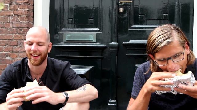 Lekker in Leeuwarden Aflevering 1: Falafel Mouni смотреть онлайн