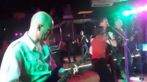 Replay gimme gimme gimme cover abba live au british bar Laon 13 03 2015