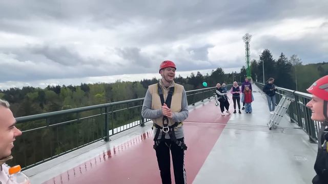 NUŠOKAU NUO TILTO?! смотреть онлайн