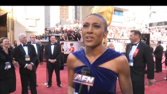 ROBIN ROBERTS смотреть онлайн