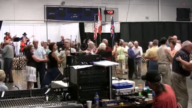 Dusty Roads at the Olds Music Jamboree 2007 смотреть онлайн