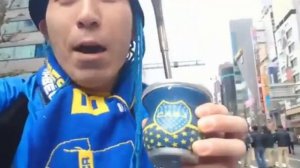 ISAMU KATO,EL JAPONES EL PRIMERO EN FESTEJAR EL CUMPLE DE BOCA JS.....!!!!