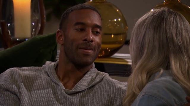 Kit Is Falling in Love with Matt - The Bachelor смотреть онлайн