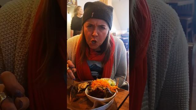 Eating out on Keto Mukbang смотреть онлайн