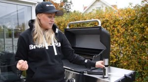 Rengöring av Grillgaller i Gjutjärn Del 1, med Elena från Broil KIng