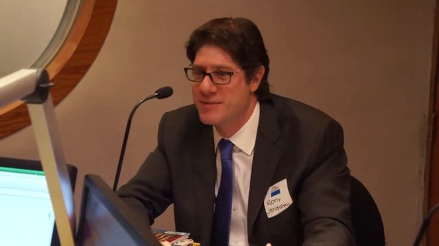 Los Millennials con Roni Jerusalmi смотреть онлайн