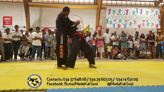 Tando Makki, défense contre couteau Kuk Sool Won, club Mada Kuk Sool Madagascar смотреть онлайн