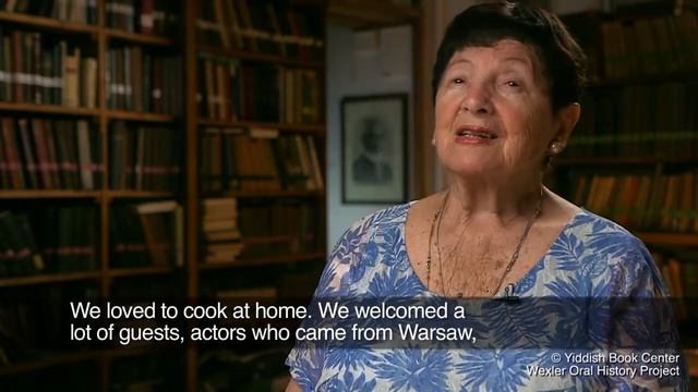 Multilingual and Full of Actors: Shura Grinhoyz-Turkow Remembers Her Childhood Home смотреть онлайн