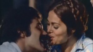 Sezen Aksu - Kusura Bakma ( Turkan Şoray ve Kadir Inanir )