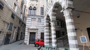 Walking GENOA Italy OLDTOWN to FOUNTAIN - Piazza de Ferrari - July 2021 !! Genoa Walking Tour 4K !!